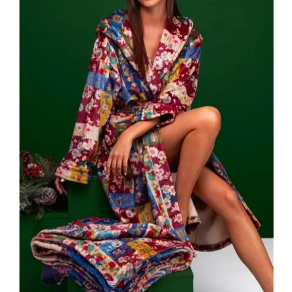 Johnny Was Other - JOHNNY WAS Laurie presley floral boho patchwork plush robe size S/M